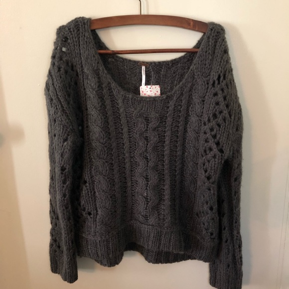 BNWT Free People Pullover Fluff Sweater - Picture 4 of 7